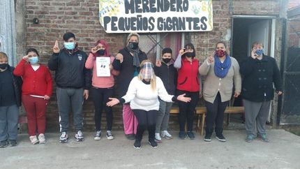 Empezaron las clases gratuitas de lengua de señas.