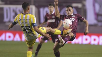 lanus no frena su caida y otra vez pago caro sus errores