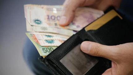 Se aprobó un aumento del salario mínimo, vital y móvil.