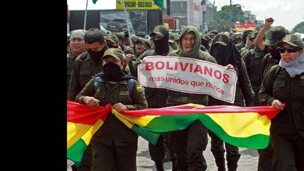 motines policiales incrementan la tension en bolivia