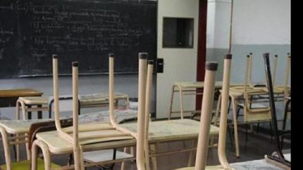 el gobierno de la provincia evalua extender el ciclo lectivo por los paros