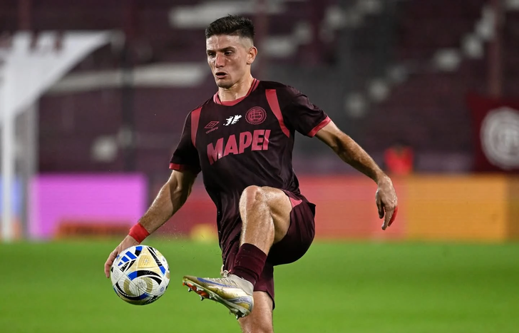 Sasha Marcich, lateral izquierdo de Lanús de elevada cotización.