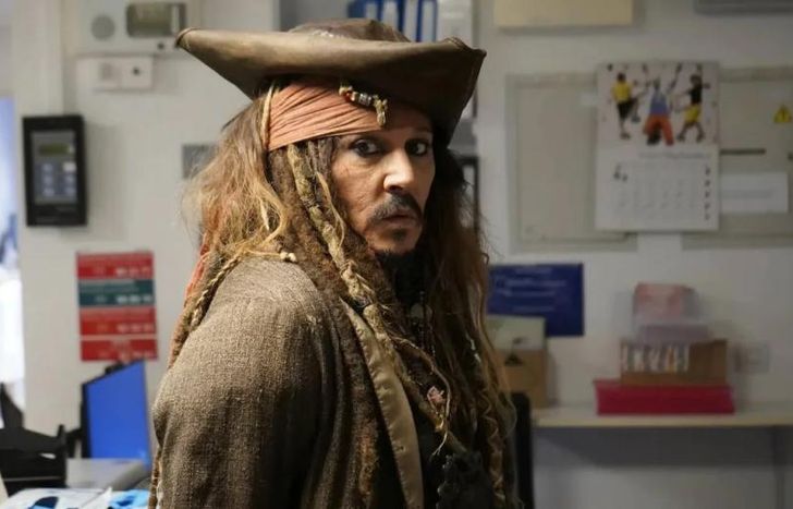 Johnny Depp como Jack Sparrow.