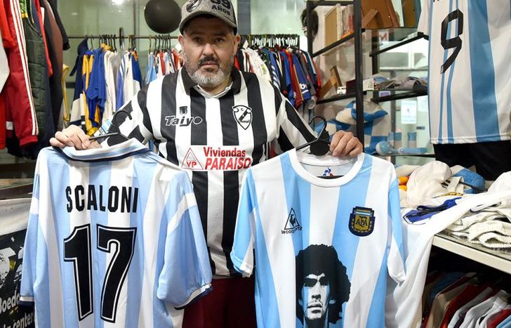 Las valijas listas. Lionel ya palpita su viaje a Qatar.