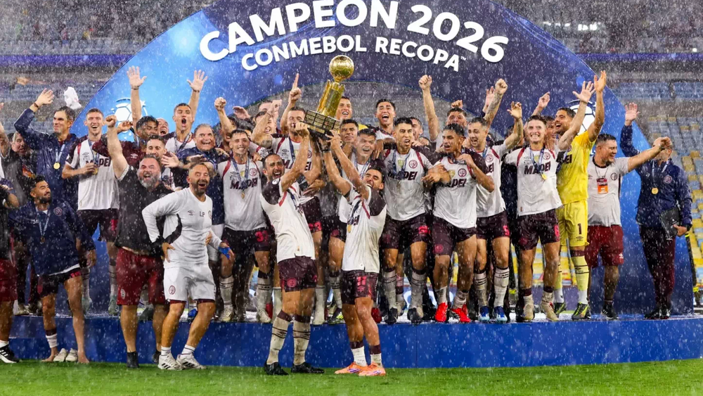 Lanús iniciará su camino en Brasil. Lanús iniciará su camino en Brasil.