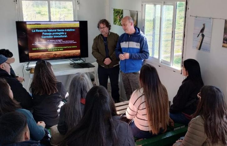 Durante el primer encuentro, en el aula ambiental de la Reserva Municipal.