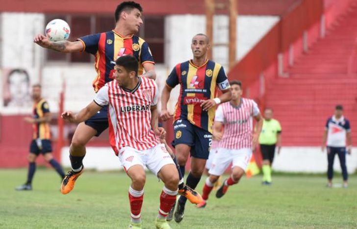 López peleó todas y jugó los noventa minutos.