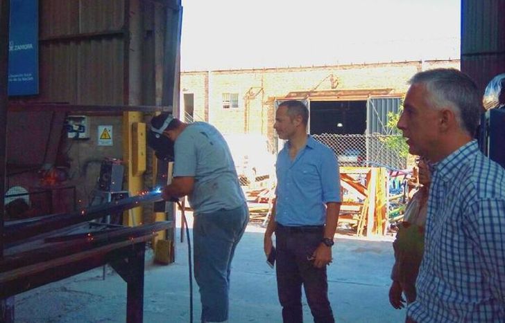 En el Polo Industrial hay cursos DE carpinteria, promoldeado y bloques TAMBIÉN.