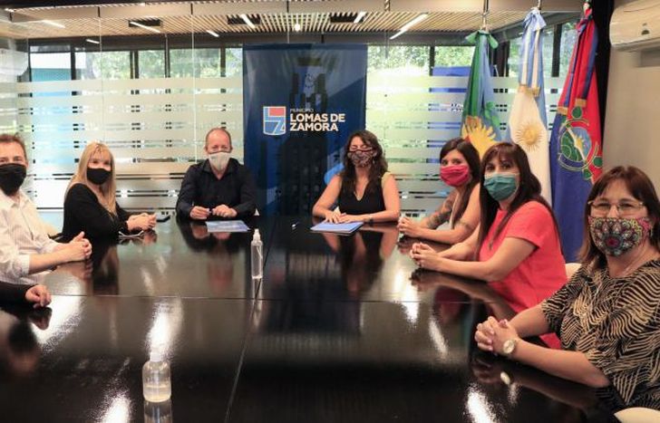 Autoridades se reunieron para firmar el convenio.