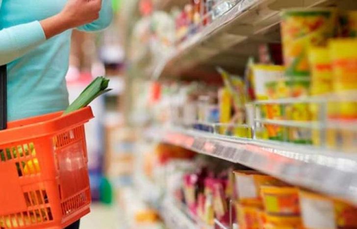 Cayeron las ventas minoristas en diciembre, el primer mes de Javier Milei presidente.