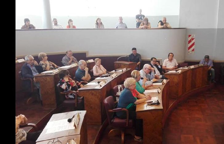 La idea es que el parlamento se realice con mayor frecuencia.