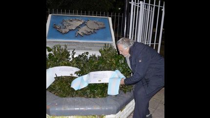 otro homenaje a los heroes de malvinas en lomas