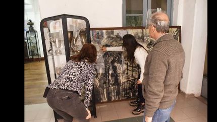 una obra invaluable del artista carlos regazzoni ahora se exhibe en el museo la cucaracha