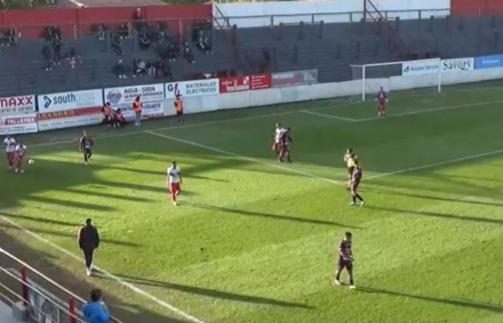 El Albirrojo busca una cuota de oxígeno de local.