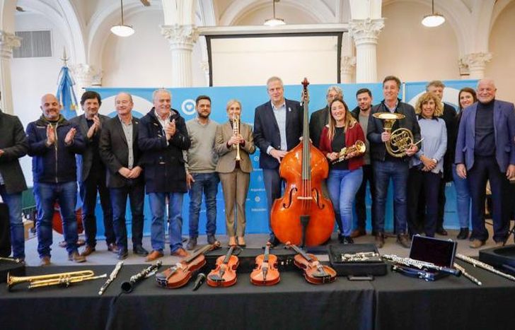 Entregarán múltiples instrumentos e insumos en las escuelas.