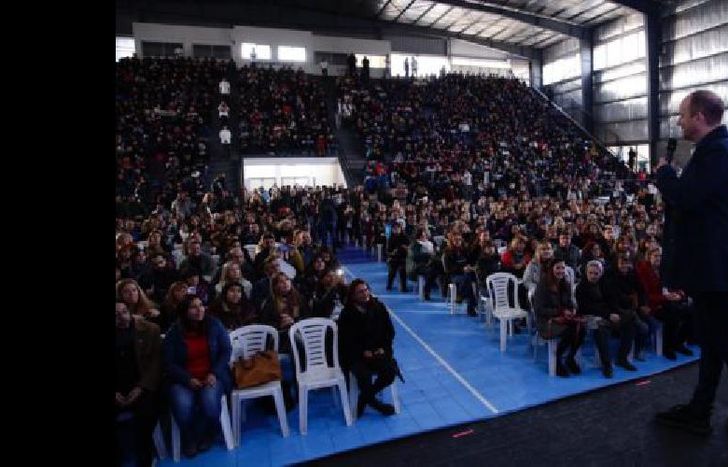 Martín encabezó el acto en el Parque de Lomas.