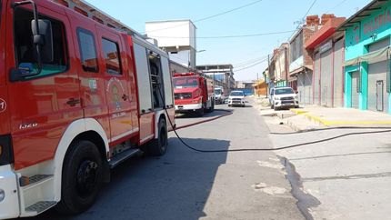 Intervinieron dos dotaciones de los Bomberos de Lomas.