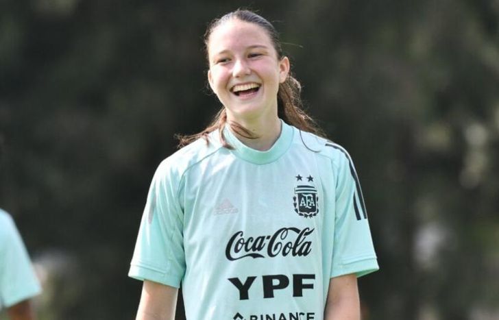 Julieta Martínez, la joyita Granate.