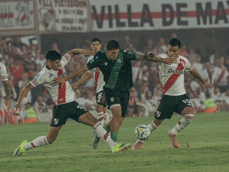 Banfield no pudo dar el golpe ante River