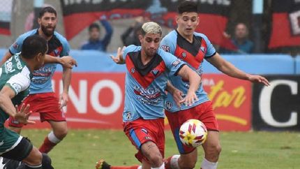 Lucas Campana quedó con bronca por la actuación de los árbitros el último domingo.