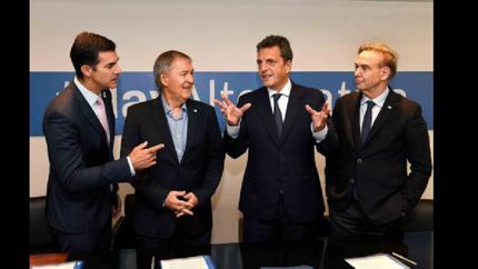 el peronismo federal insiste en la necesidad de ir a una gran paso e invito a tinelli y a scioli a sumarse