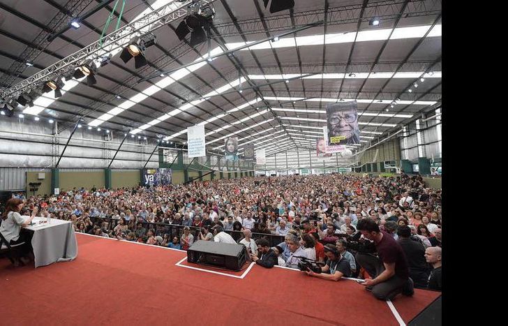 La falta de trabajo debe ser buscada no en los inmigrantes, sino en las políticas públicas que se han implementado.