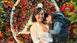 Gisela con su hijo.