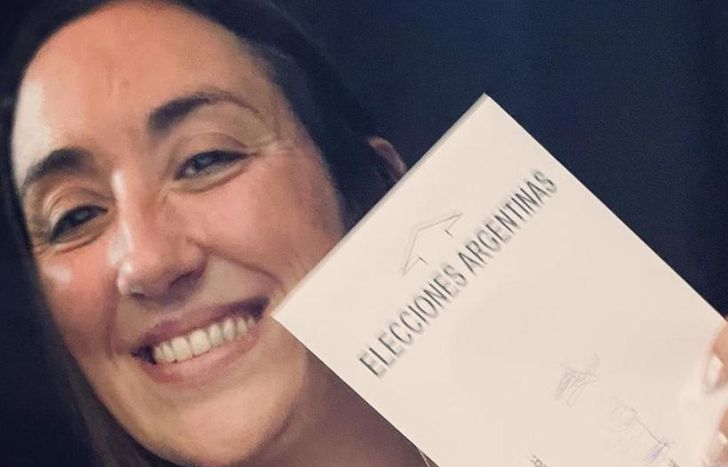 Marina Lesci votó en el Colegio Balmoral de Banfield.