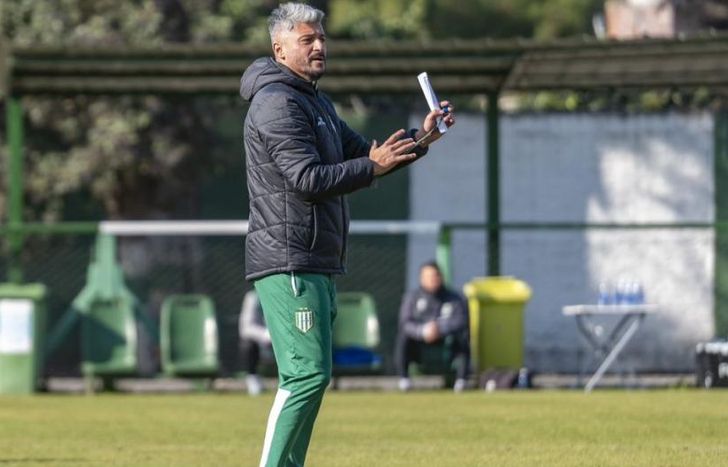 El DT uruguayo espera por la recuperación de piezas claves.