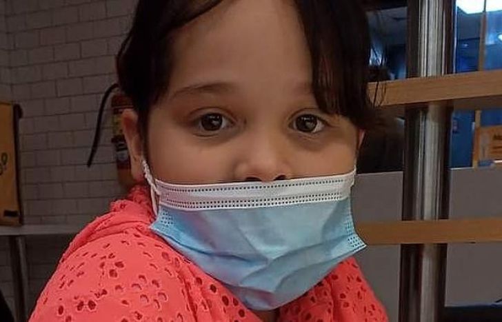 Tiene 10 años y necesita operarse lo antes posible.