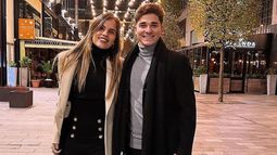Julián y Emilia, muy elegantes.