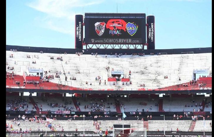 Así lucía el Monumental al momento de la suspensión.