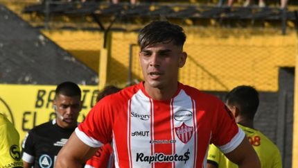 Talleres de Escalada perdió ante Flandria, en Jáuregui. Talleres de Escalada perdió ante Flandria, en Jáuregui.