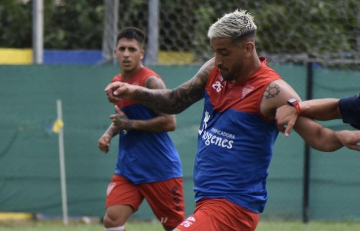 Los Andes tuvo su primer amistoso.