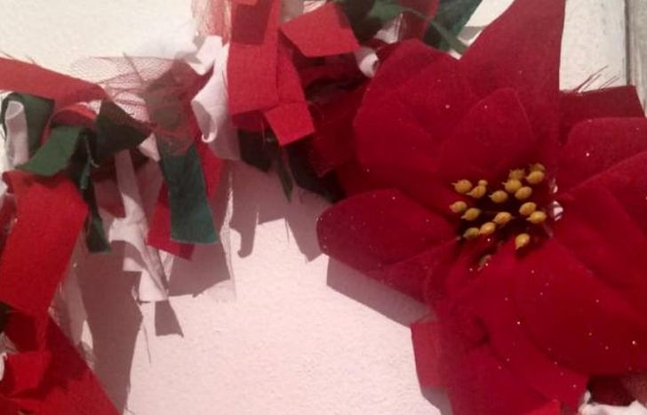 Sólo se necesita material en desuso para crear.