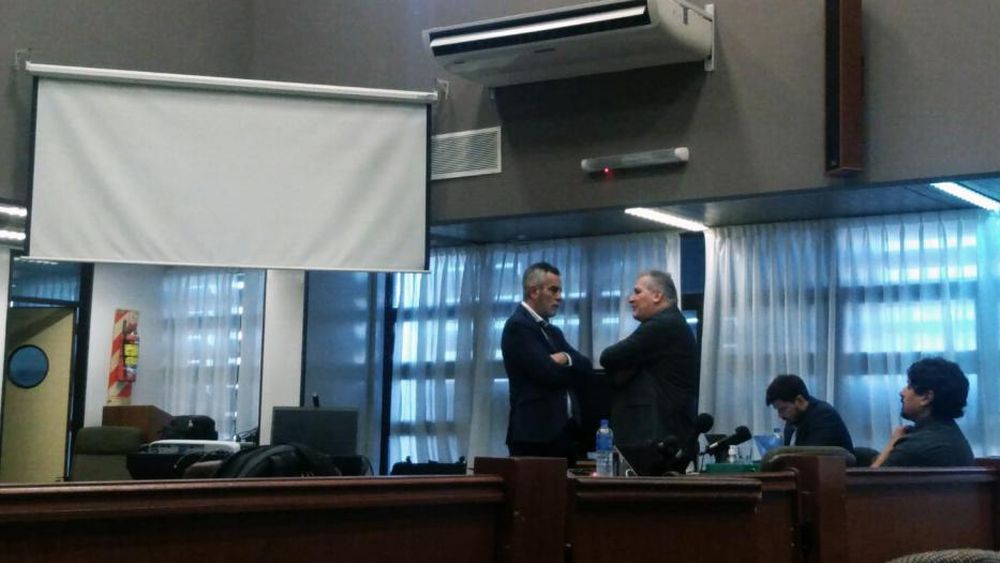 El juicio continuará el lunes próximo.