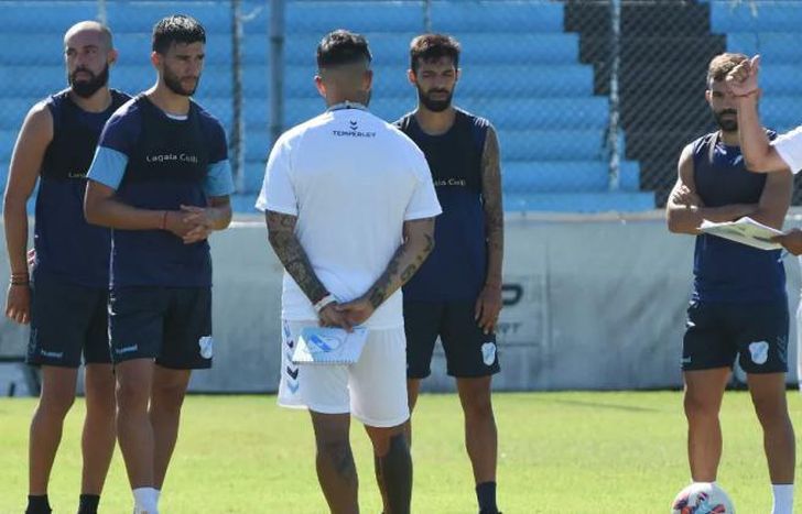 Quiñonez y Aguirre tendrán trabajo extra por las bajas.