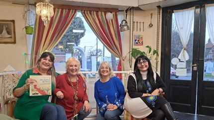 Las narradoras invitaron a todos a pasar una tarde llena de cultura.