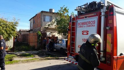 Los Bomberos de Lomas trabajaron en el lugar.