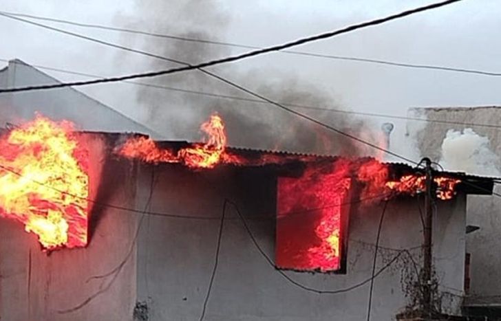 El incendio generó pánico entre los vecinos.