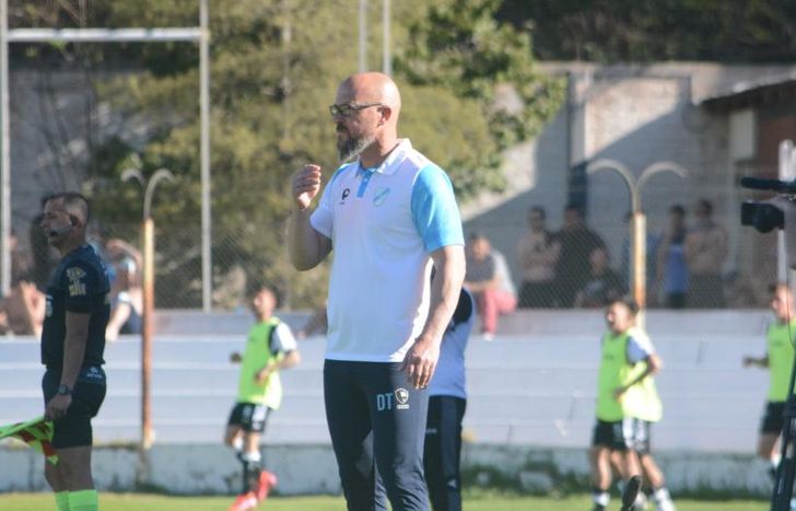 Orfila masticó bronca por el empate.