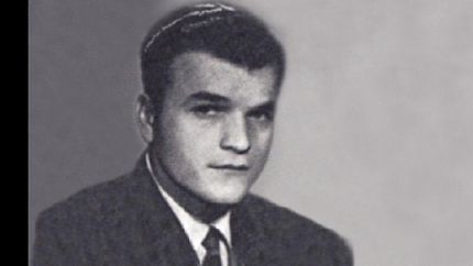 viajar en el tiempo, hacia el pasado, a traves de las paginas