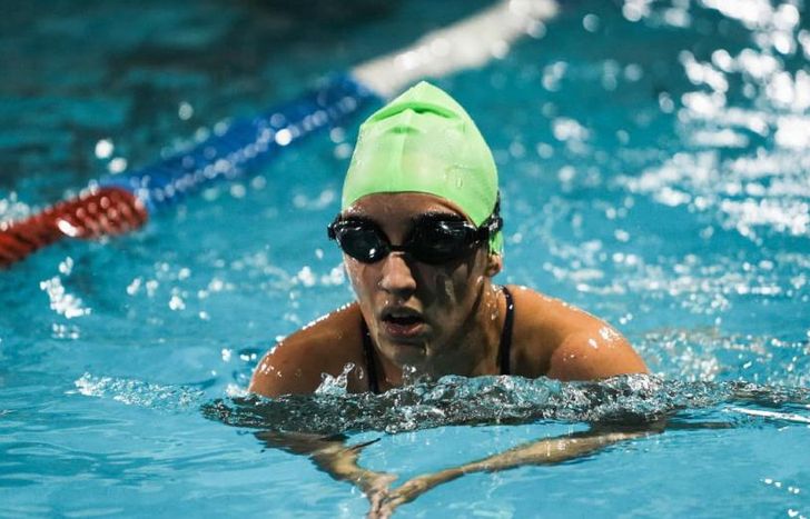 Estudiantes tienen clases teóricas y prácticas profesionales.