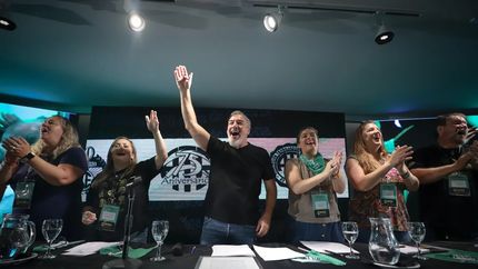 ATE evalúa adelantar el paro nacional contra Javier Milei.