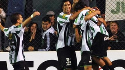Clausura 2010. Papelito Fernández, Tito Ramírez. Goleada 3-0.