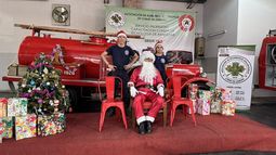 Todo listo para recibir a Papá Noel en el cuartel de Bomberos de Lomas.&nbsp;