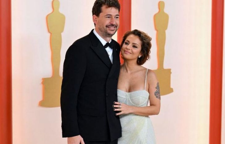 Santiago y la actriz de Adrogué.