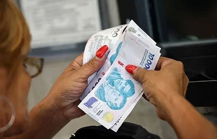 Creció por tres la deuda de los argentinos.