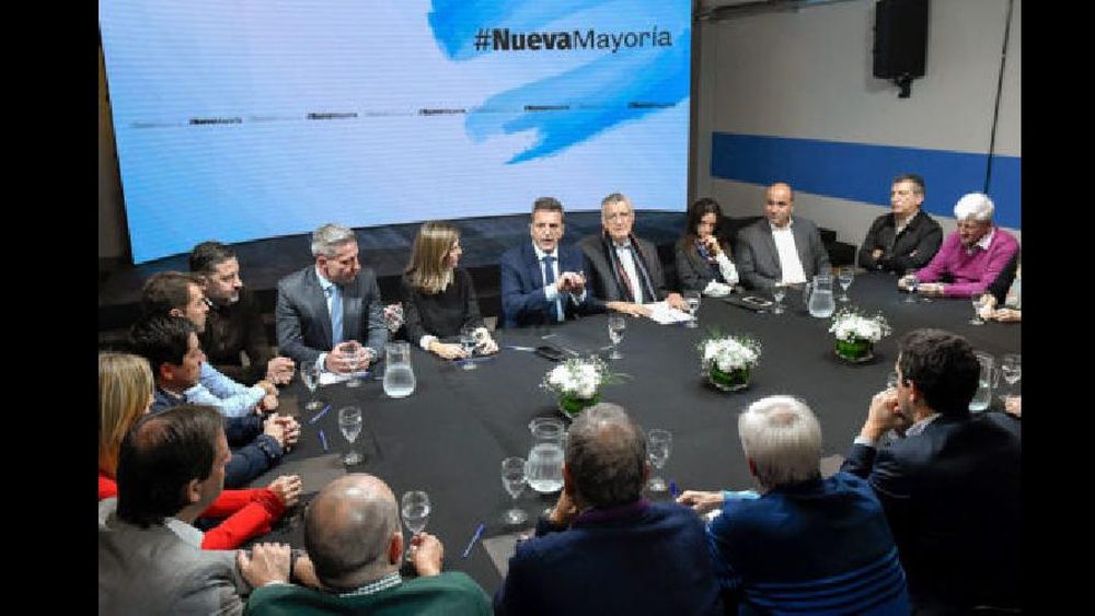 “Tenemos que recuperar la fe y la esperanza de que otro camino es posible”, dijo Gioja.