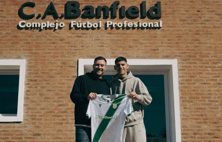 Mateo Mendizabal firmó contrato con Banfield hasta 2028.